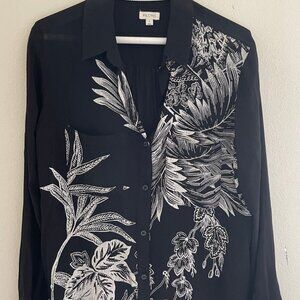 Anthropologie PILCRO Black & White Floral Print Blouse is NWOT! Size MEDIUM